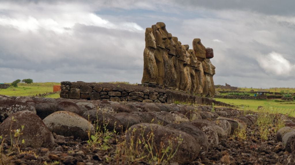 20 - Ile De Pâques (12) - Ahu Tongariki.jpg
